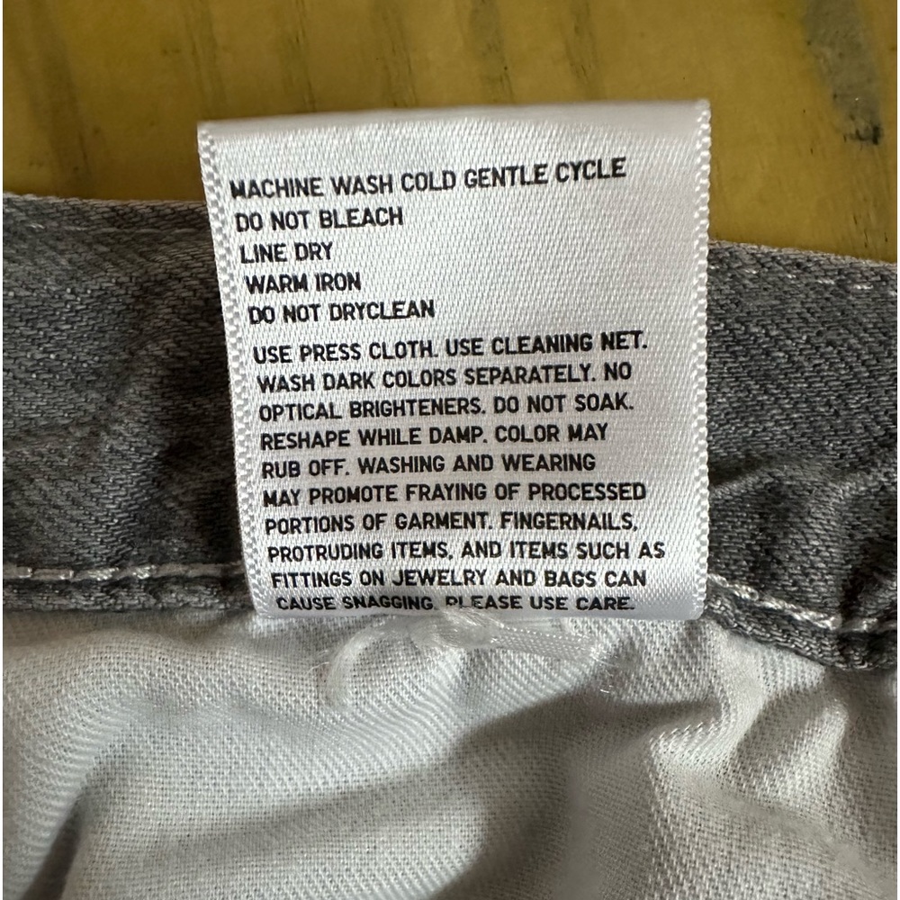 Uniqlo Women Relaxed Tapered Ankle Jeans Size 26 - Picture 6 of 11